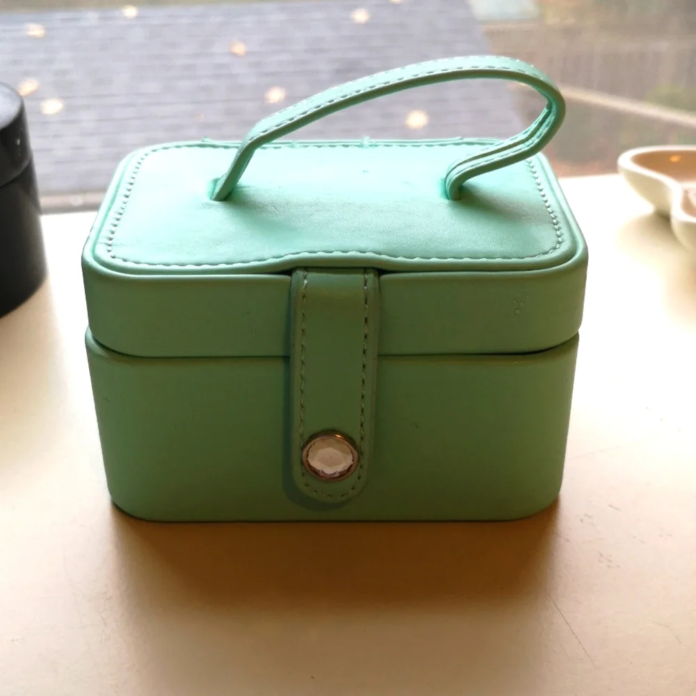 Jewellery holder/travel case - Picture 1 of 5